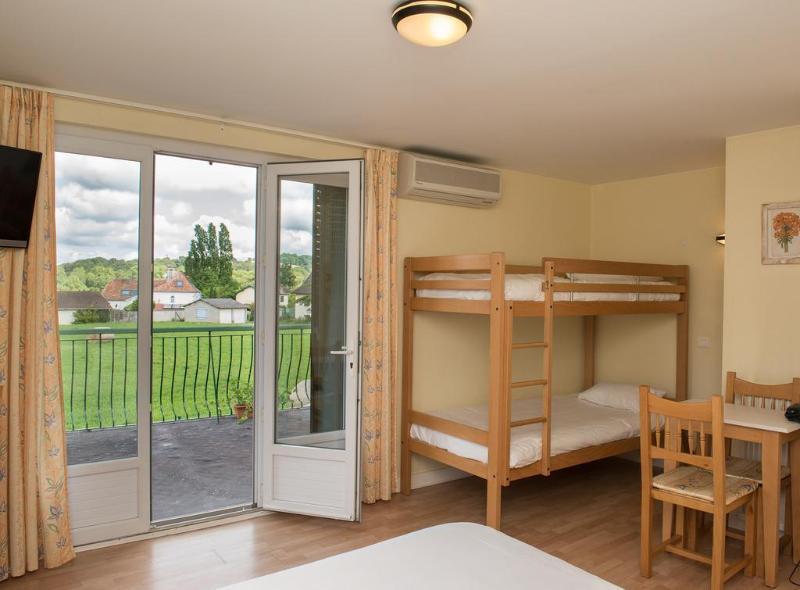 Logis Auberge Du Relais - Hotel & Restaurant Berenx ภายนอก รูปภาพ