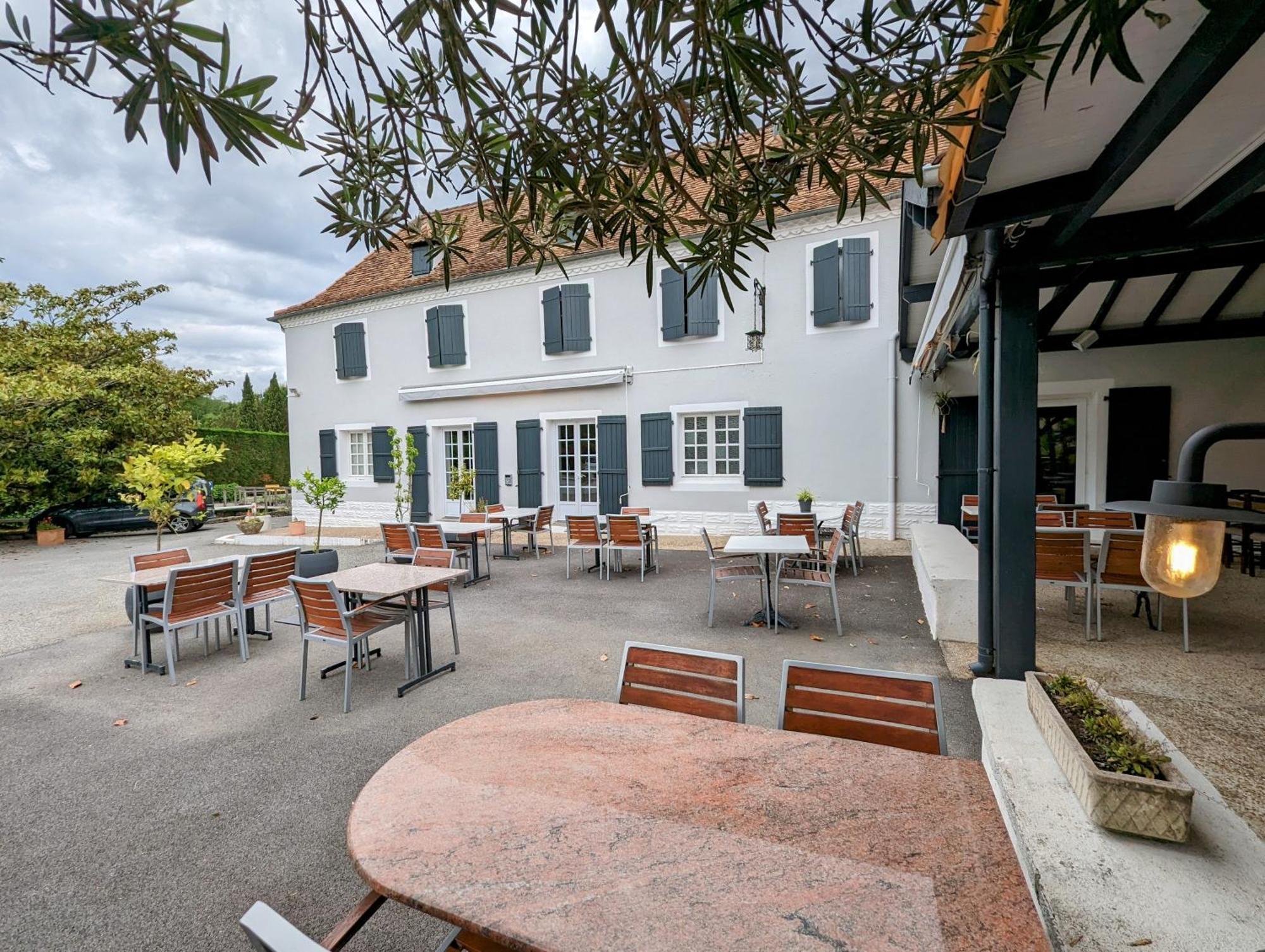 Logis Auberge Du Relais - Hotel & Restaurant Berenx ภายนอก รูปภาพ