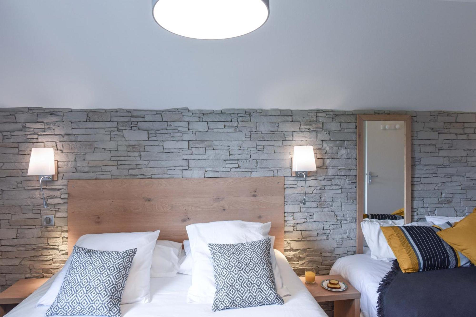 Logis Auberge Du Relais - Hotel & Restaurant Berenx ภายนอก รูปภาพ
