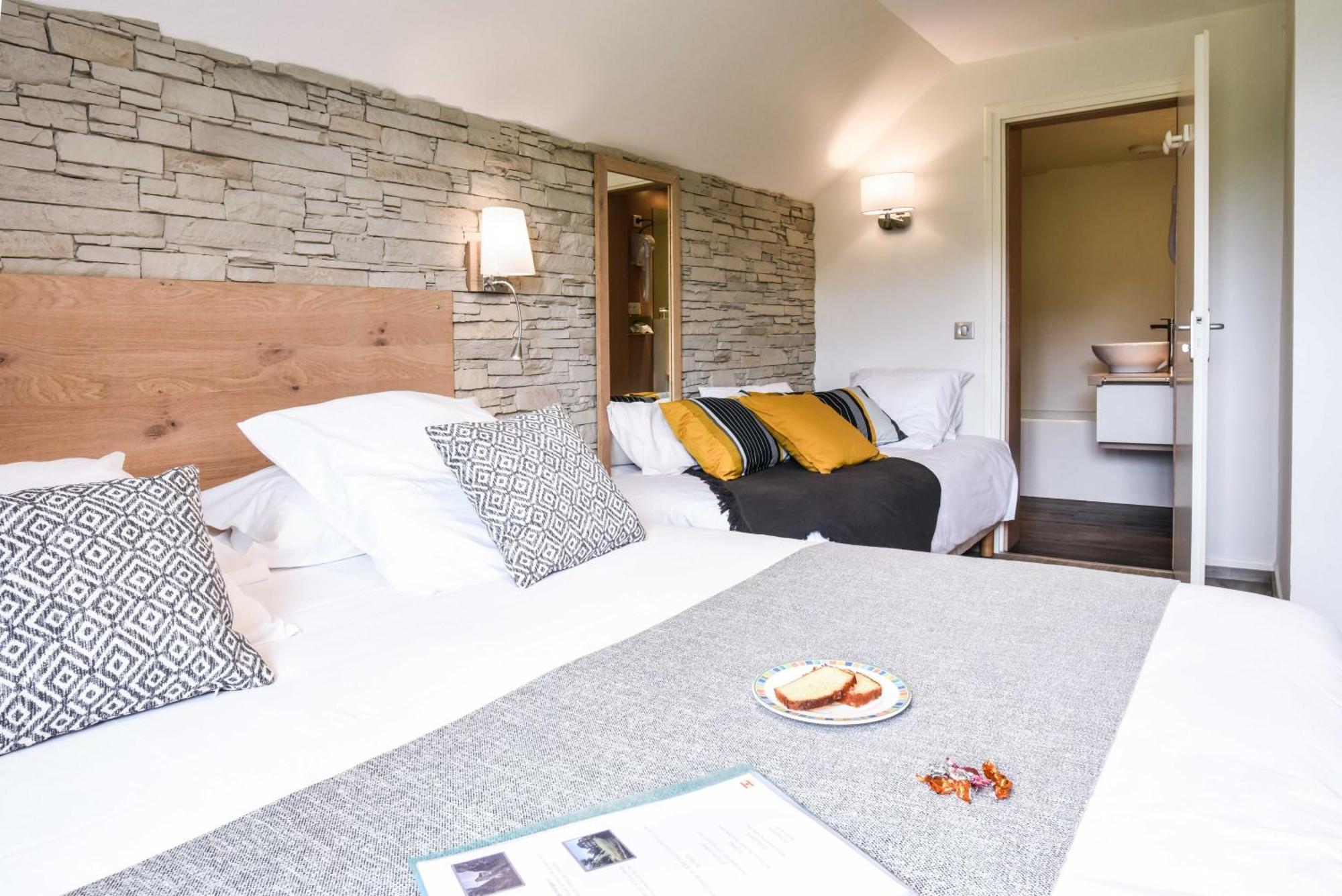 Logis Auberge Du Relais - Hotel & Restaurant Berenx ภายนอก รูปภาพ