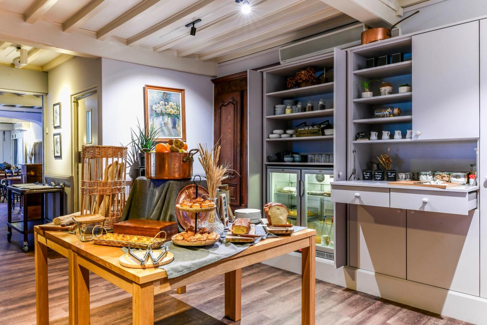 Logis Auberge Du Relais - Hotel & Restaurant Berenx ภายนอก รูปภาพ