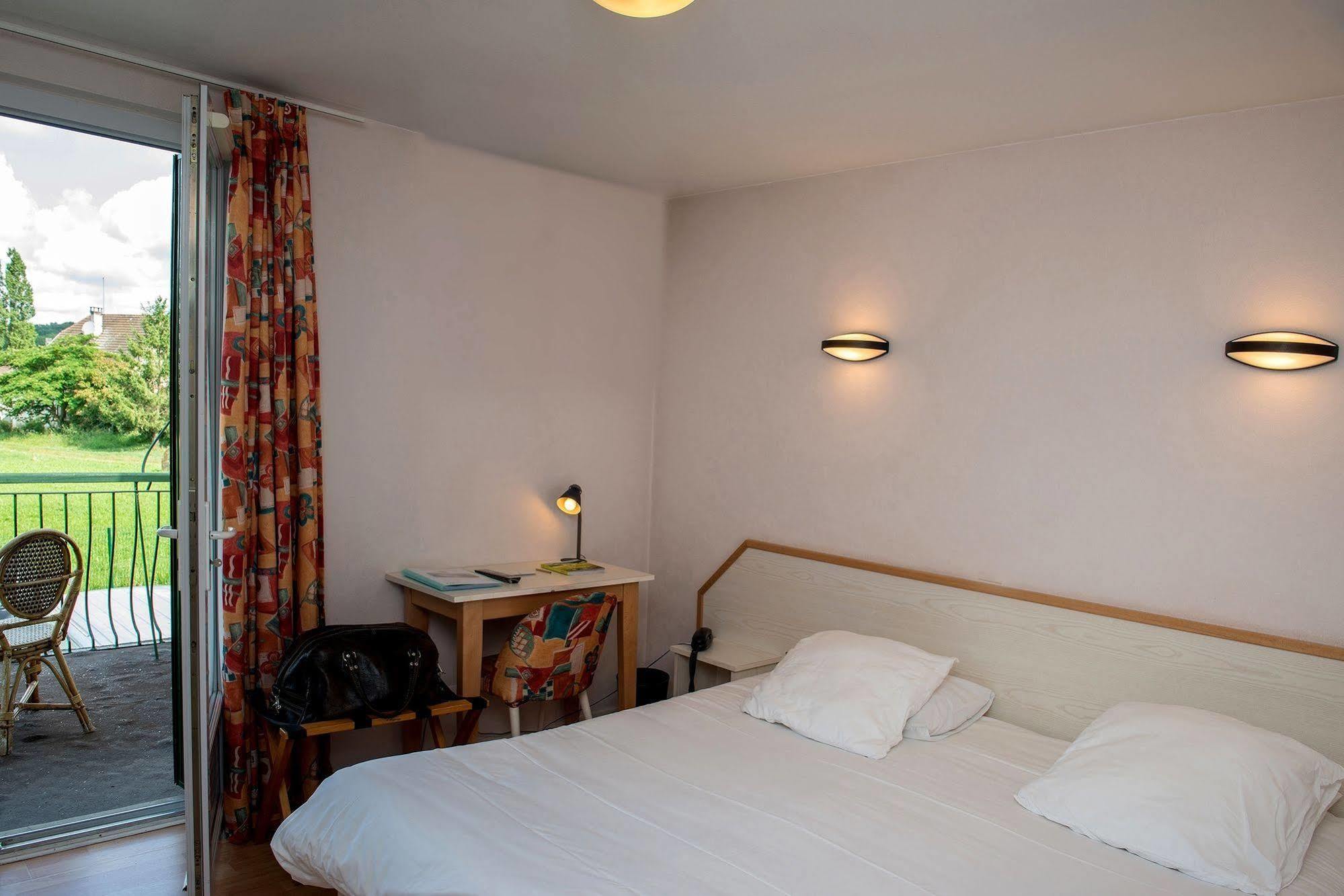 Logis Auberge Du Relais - Hotel & Restaurant Berenx ภายนอก รูปภาพ